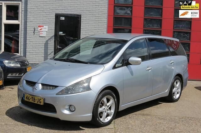 Grijs Gebruikt 2006 Mitsubishi Grandis Intense MPV | € 1.900 (Eerlijke prijs) - Afbeelding 1/4