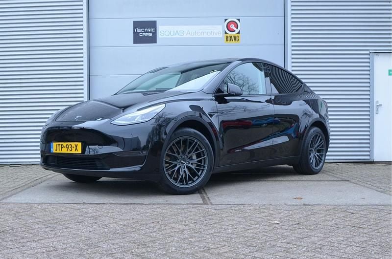 Zwart Occasion 2026 Tesla Model Y Long Range AWD SUV | € 38.999 (Super prijs) - Afbeelding 1/4
