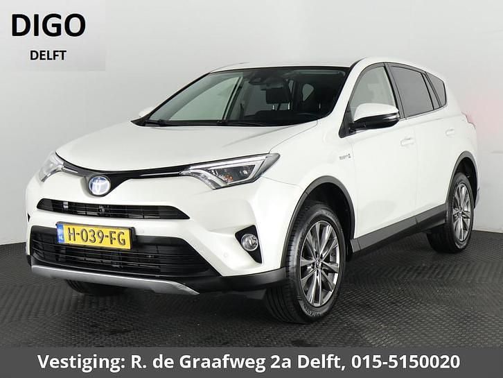Wit Occasion 2016 Toyota RAV4 Style SUV | € 19.900 (Duur) - Afbeelding 1/3