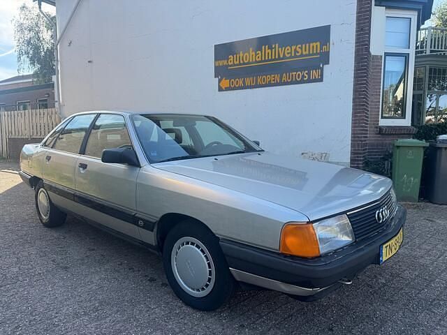Grijs Gebruikt 1988 Audi 100 Sedan | € 3.999 - Afbeelding 1/4