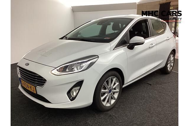 Wit Gebruikt 2019 Ford Fiesta Titanium Hatchback | € 10.900 (Super prijs) - Afbeelding 1/4