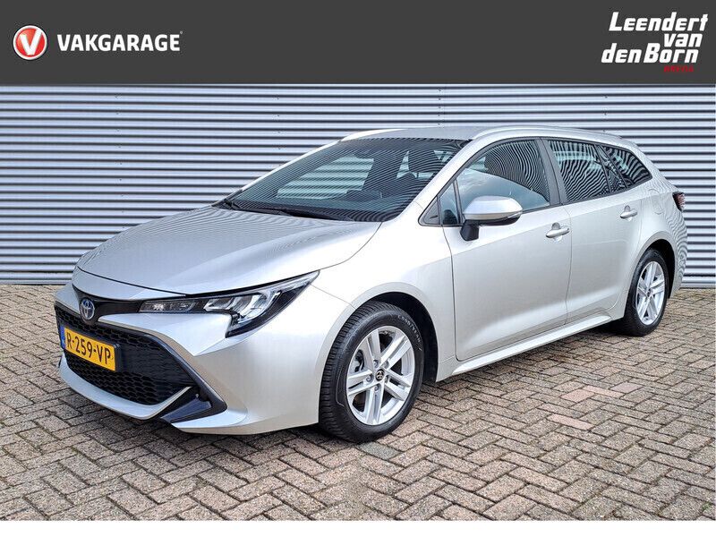 Grijs metallic Gebruikt 2022 Toyota Corolla Active Stationwagen | € 23.495 (Eerlijke prijs) - Afbeelding 1/4