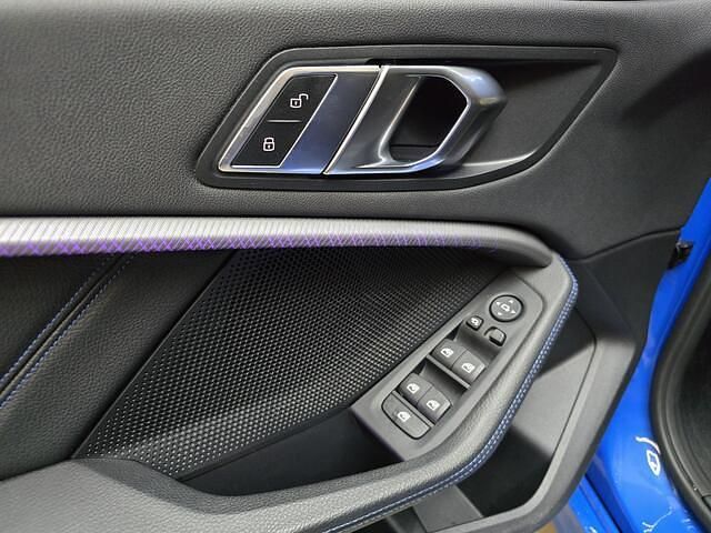 Occasion BMW 118 Executive 140 PK (102 kW) 2020 Blauw Hatchback