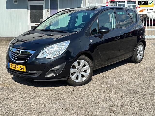 Zwart Gebruikt 2013 Opel Meriva Cosmo MPV | € 4.450 (Eerlijke prijs) - Afbeelding 1/4