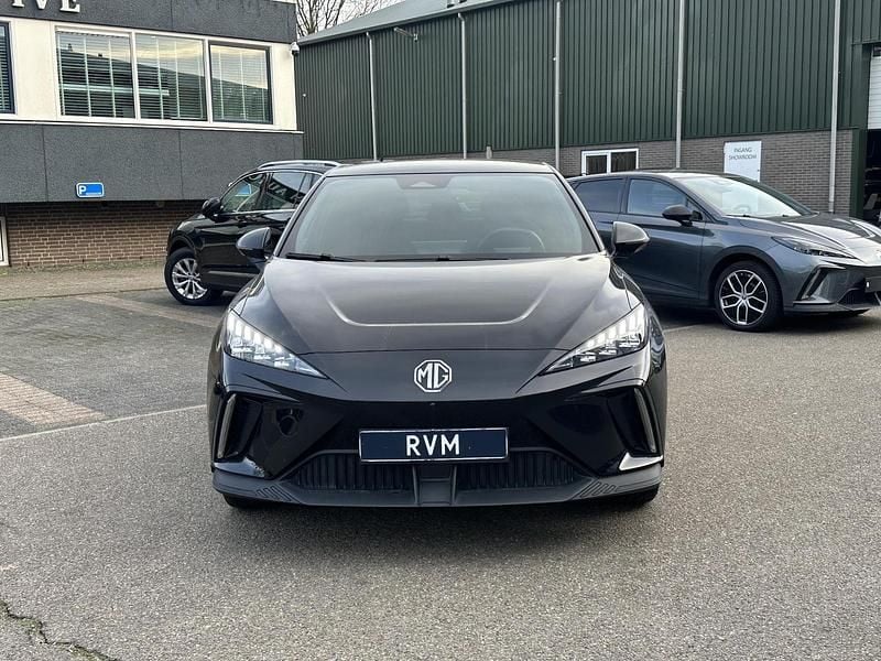 Occasion MG MG4 EV Luxury 150 kW (204 PK) 2024 Zwart Hatchback