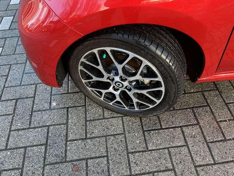 Occasion Smart ForFour Electric Drive 60 kW (82 PK) 2022 Rood Hatchback