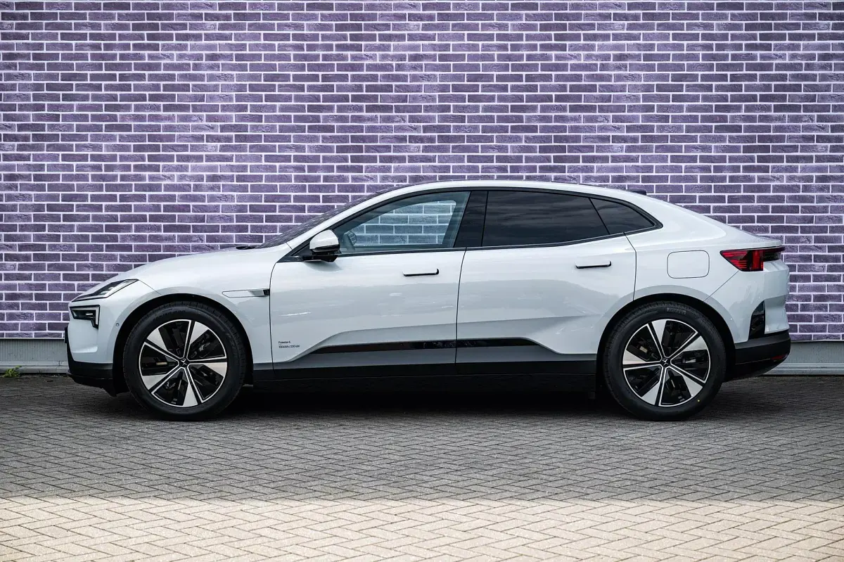 Nieuw Polestar 4 Long Range Single Motor 272 PK (2026) in Zwolle - € 55 ...