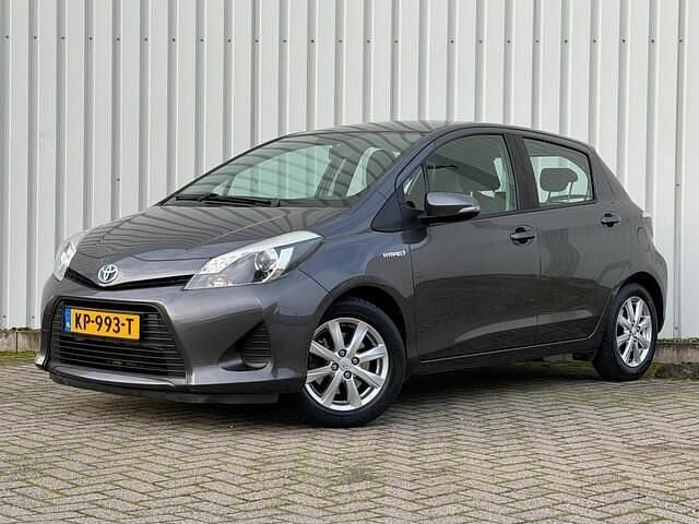 Grijs Gebruikt 2014 Toyota Yaris Hatchback | € 9.445 (Goede deal) - Afbeelding 1/4
