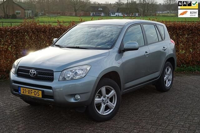 Groen Gebruikt 2007 Toyota RAV4 Sol SUV | € 10.450 (Iets duurder) - Afbeelding 1/4