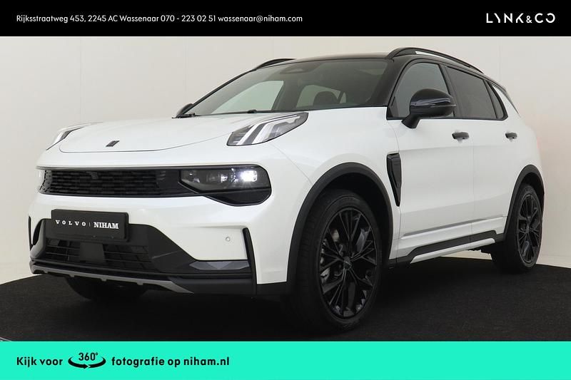 Wit Gebruikt 2025 Lynk & Co 01 SUV | € 42.900 - Afbeelding 1/4