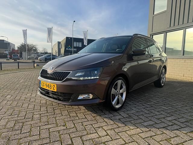 Occasion Skoda Fabia First Edition 90 PK (66 kW) 2015 Bruin (metallic) Stationwagen