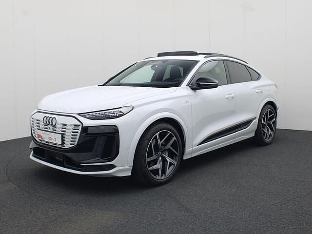 Wit Gebruikt 2025 Audi Q6 Sportback e-tron Performance SUV | € 87.500 - Afbeelding 1/4