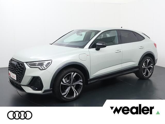 Grijs (metallic) Gebruikt 2021 Audi Q3 Sportback SUV | € 36.840 (Super prijs) - Afbeelding 1/4