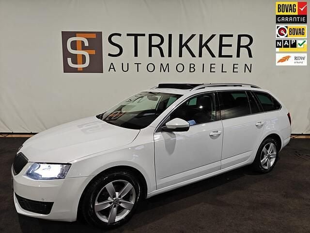Wit Occasion 2017 Skoda Octavia Business Line Stationwagen | € 8.500 (Goede deal) - Afbeelding 1/4