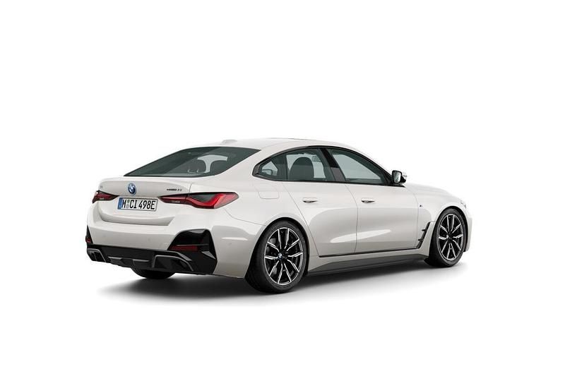 Nieuw BMW i4 M Sport 210 kW (286 PK) 2026 Wit Sedan