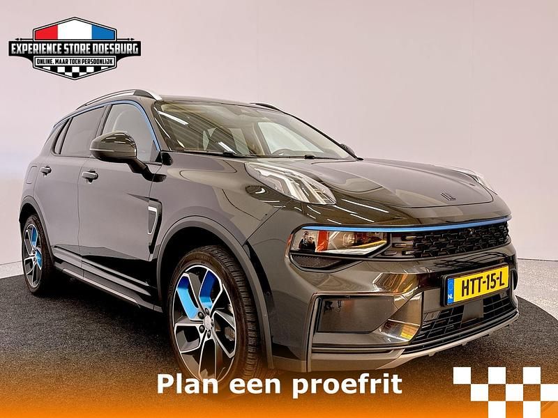 Zwart Gebruikt 2022 Lynk & Co 01 SUV | € 24.000 (Eerlijke prijs) - Afbeelding 1/3