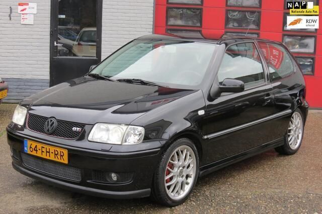 Zwart, metallic lak Gebruikt 2000 VW Polo GTI Hatchback | € 3.250 (Iets duurder) - Afbeelding 1/4