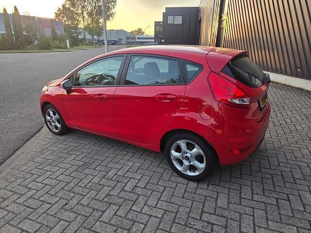 Occasion Ford Fiesta Trend 82 PK (60 kW) 2011 Rood Hatchback