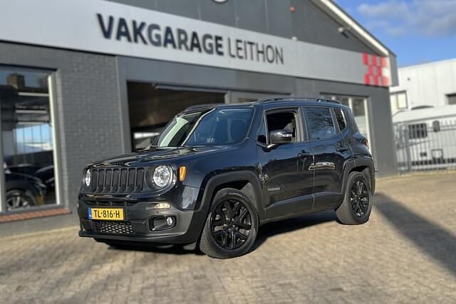 Occasion Jeep Renegade Night Eagle 140 PK (102 kW) 2018 Zwart SUV