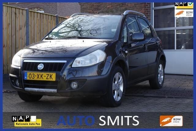 Zwart Gebruikt 2007 Fiat Sedici SUV | € 3.950 (Eerlijke prijs) - Afbeelding 1/4