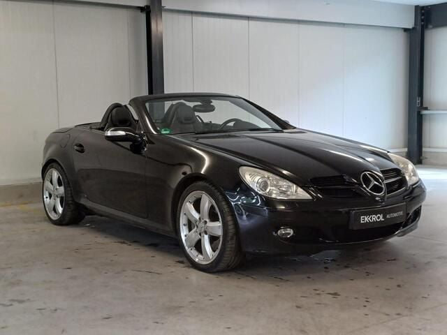 Zwart Gebruikt 2006 Mercedes SLK350 Cabriolet | € 11.450 (Eerlijke prijs) - Afbeelding 1/3