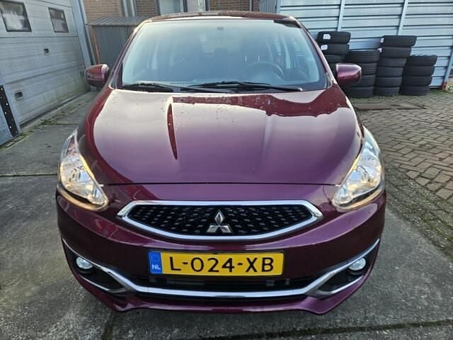 Occasion Mitsubishi Space Star 71 PK (52 kW) 2019 Rood (metallic) Hatchback
