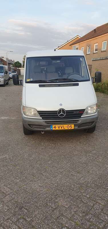 Wit Gebruikt 2002 Mercedes 300 | € 3.500 - Afbeelding 1/4