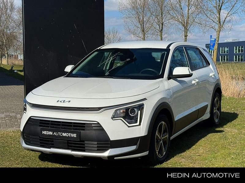 Wit Gebruikt 2022 Kia Niro Comfort SUV | € 26.945 (Eerlijke prijs) - Afbeelding 1/4