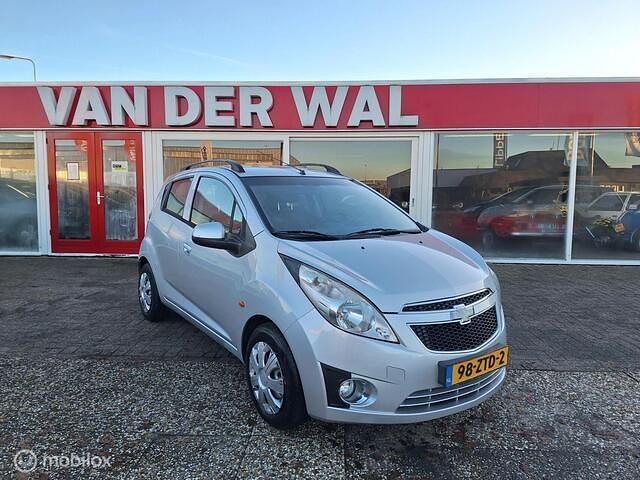 Grijs Gebruikt 2011 Chevrolet Spark LS Hatchback | € 3.275 (Eerlijke prijs) - Afbeelding 1/4