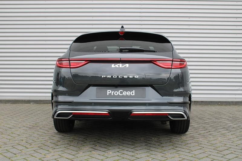 Occasion Kia ProCeed GT-Line 141 PK (103 kW) 2024 Grijs, metallic lak Hatchback