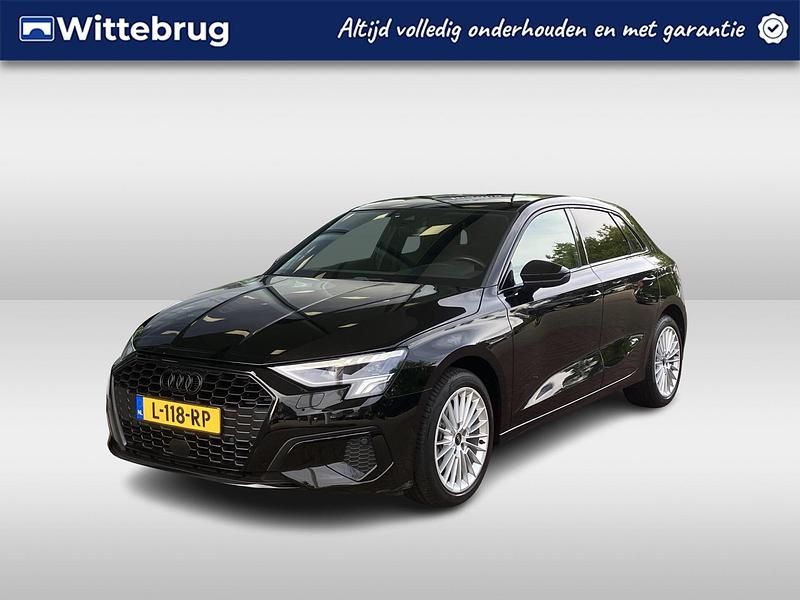 Zwart Gebruikt 2021 Audi A3 Sportback Advanced Hatchback | € 25.950 (Iets duurder) - Afbeelding 1/1