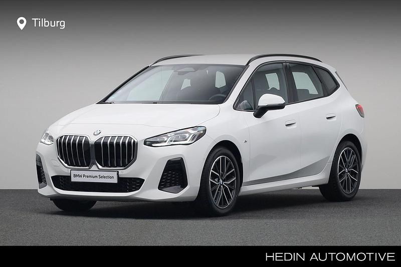 Wit Gebruikt 2024 BMW 218 Comfort Edition Stationwagen | € 40.880 - Afbeelding 1/4