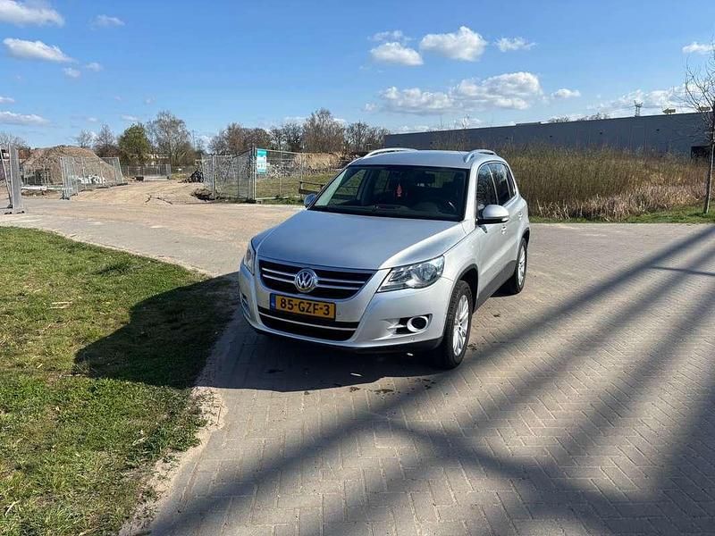 Grijs Gebruikt 2008 VW Tiguan Sport SUV | € 8.000 (Duur) - Afbeelding 1/4
