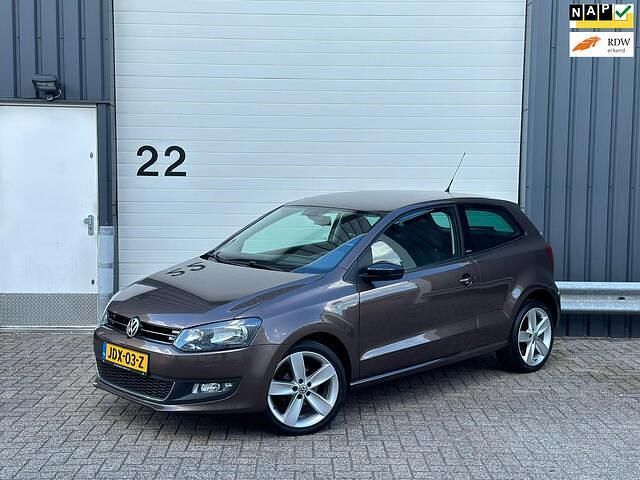 Bruin Gebruikt 2011 VW Polo Hatchback | € 7.499 (Eerlijke prijs) - Afbeelding 1/3