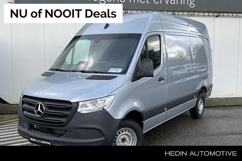 Zilver Nieuw 2024 Mercedes Sprinter Van | € 51.900 - Afbeelding 1/2