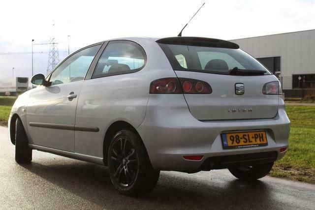 Occasion Seat Ibiza FR 101 PK (74 kW) 2006 Grijs Hatchback