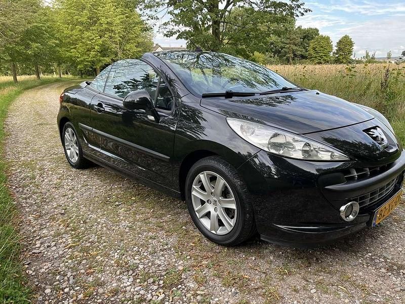 Zwart Gebruikt 2007 Peugeot 207 Cabriolet | € 2.700 (Eerlijke prijs) - Afbeelding 1/4