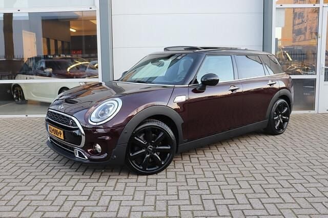 Rood Occasion 2016 Mini Cooper S Clubman Stationwagen | € 18.950 (Goede deal) - Afbeelding 1/4