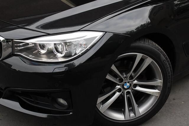 Occasion BMW 320 Sport Line 184 PK (135 kW) 2014 Zwart MPV