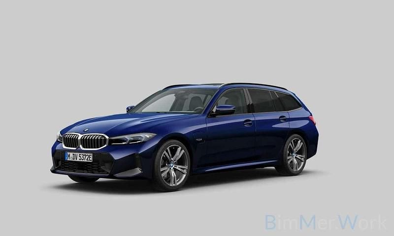 Occasion BMW 330e Basis 292 PK (214 kW) 2022 Blauw (metallic) Stationwagen