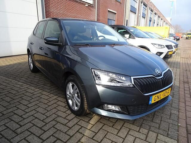 Occasion Skoda Fabia Style 110 PK (80 kW) 2020 Grijs (metallic) Hatchback