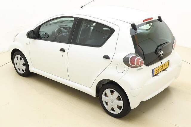 Occasion Toyota Aygo 68 PK (50 kW) 2011 Wit Hatchback