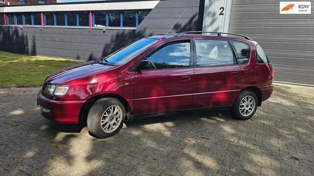 Rood Gebruikt 1997 Toyota Picnic MPV | € 4.250 - Afbeelding 1/4