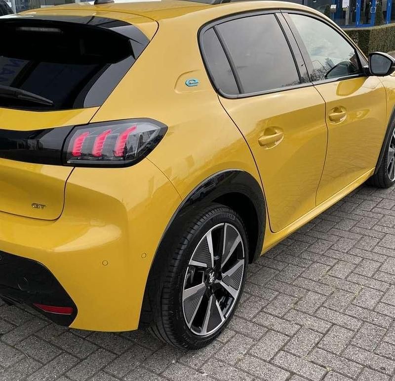 Geel Gebruikt 2020 Peugeot e-208 GTi Hatchback | € 17.499 (Duur) - Afbeelding 1/4