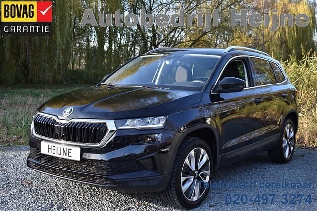 Zwart Gebruikt 2024 Skoda Karoq Business Line SUV | € 32.445 (Goede deal) - Afbeelding 1/4