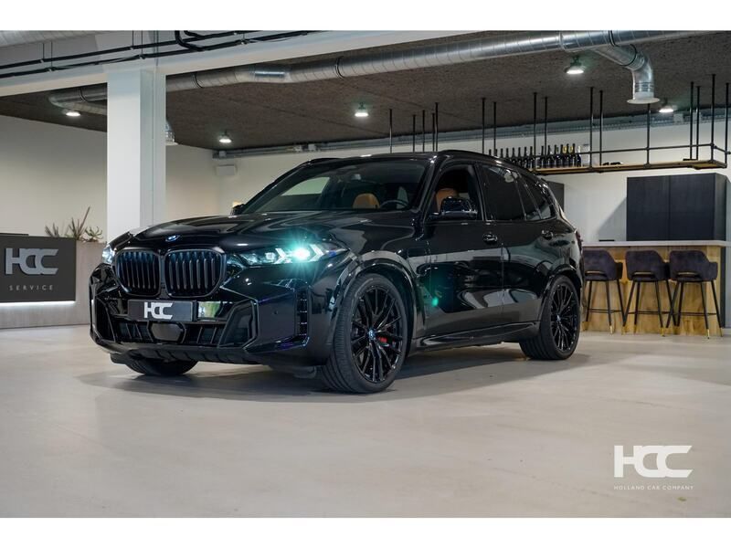 Zwart Gebruikt 2023 BMW X5 M Sport SUV | € 89.950 (Eerlijke prijs) - Afbeelding 1/4