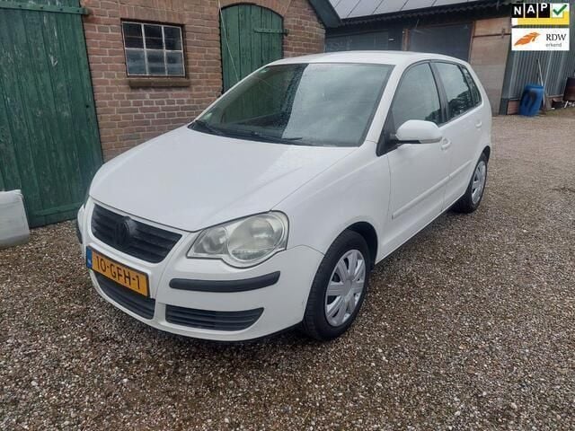 Wit Gebruikt 2008 VW Polo Comfortline Hatchback | € 999 (Goede deal) - Afbeelding 1/4