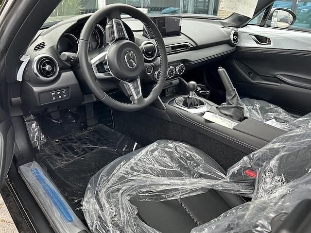 Occasion Mazda MX5 Exclusive-Line 132 PK (97 kW) 2024 Machine grey grijs Cabriolet