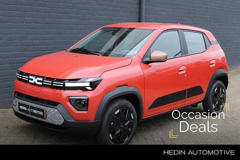 Rood Occasion 2024 Dacia Spring Extreme Hatchback | € 15.295 (Eerlijke prijs) - Afbeelding 1/4