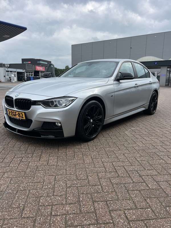 Gebruikt 2015 BMW 316 Sedan | € 13.000 (Iets duurder) - Afbeelding 1/4